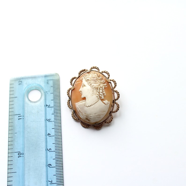 Large - Cameo Brooch - Rope twist mount - Rolled Gold - discount Pin - c1960s