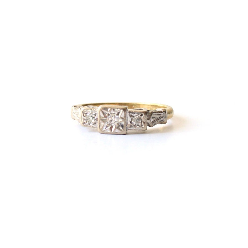 Art Deco style 18ct Diamond Ring