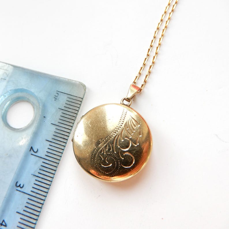 Vintage Rolled Gold Circle Locket with Chain