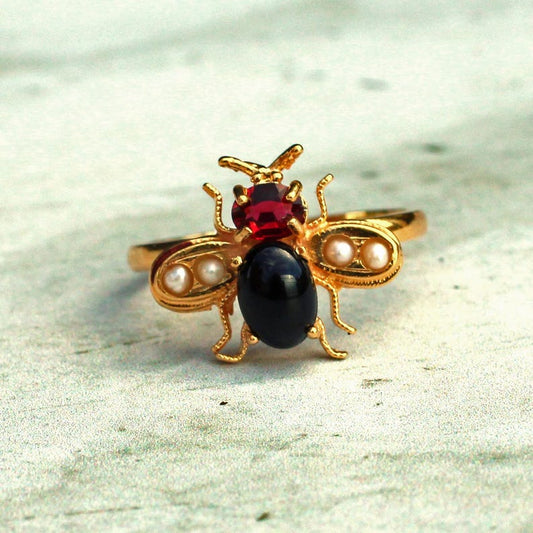Sterling Silver Garnet & Onyx Cabochon Bug Ring