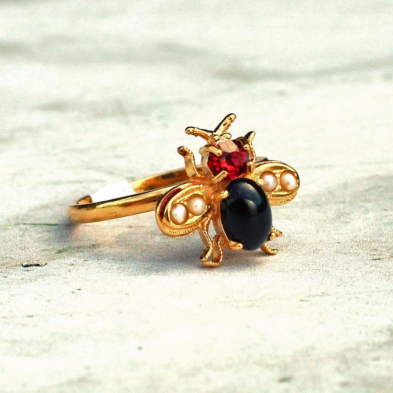 Sterling Silver Garnet & Onyx Cabochon Bug Ring