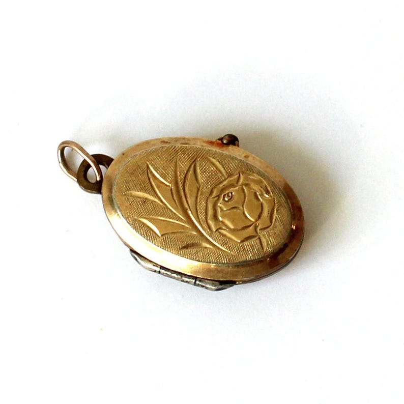 Vintage Rolled Gold Floral Locket