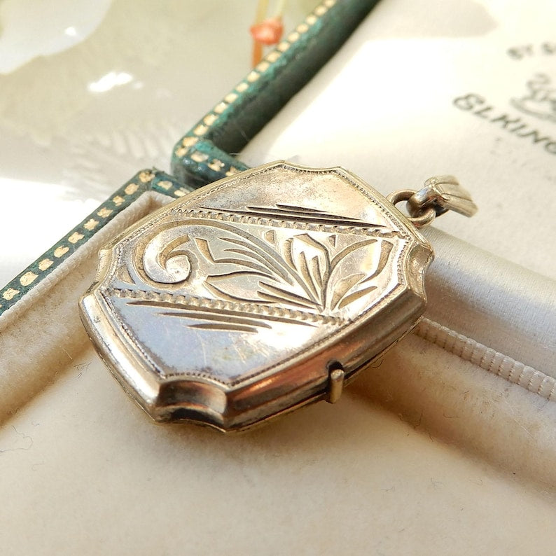 Vintage Rolled Gold Rectangle Locket