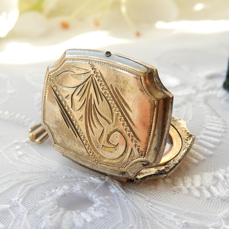 Vintage Rolled Gold Rectangle Locket