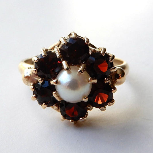 Antique 9ct Gold Pearl & Garnet Ring