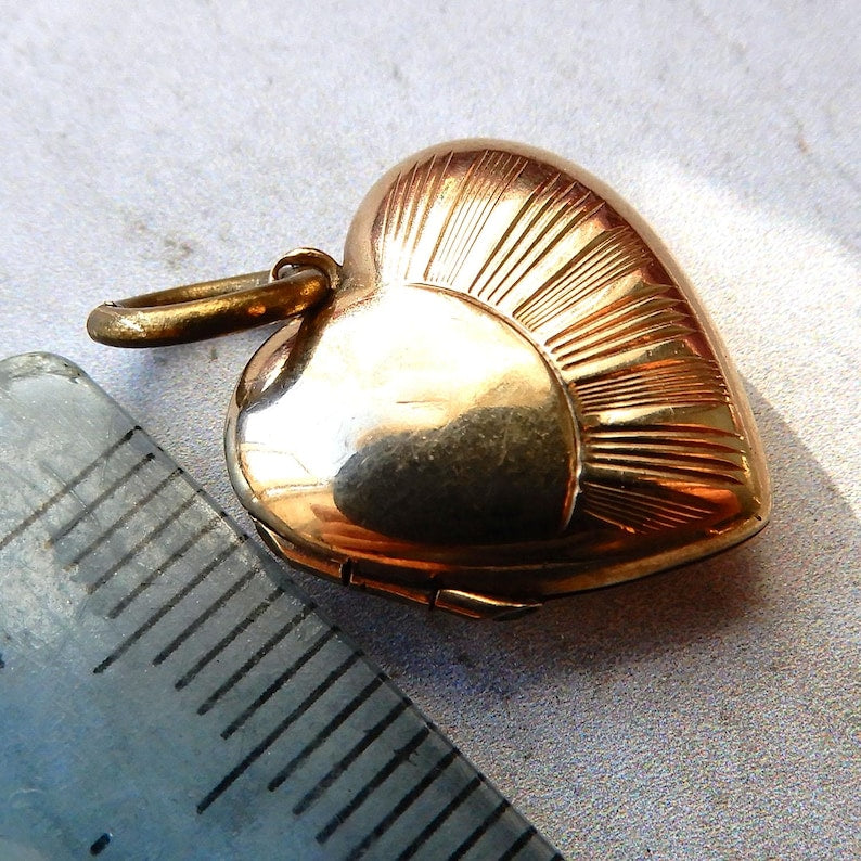 Vintage 9ct Gold B&F Heart Locket with Chain