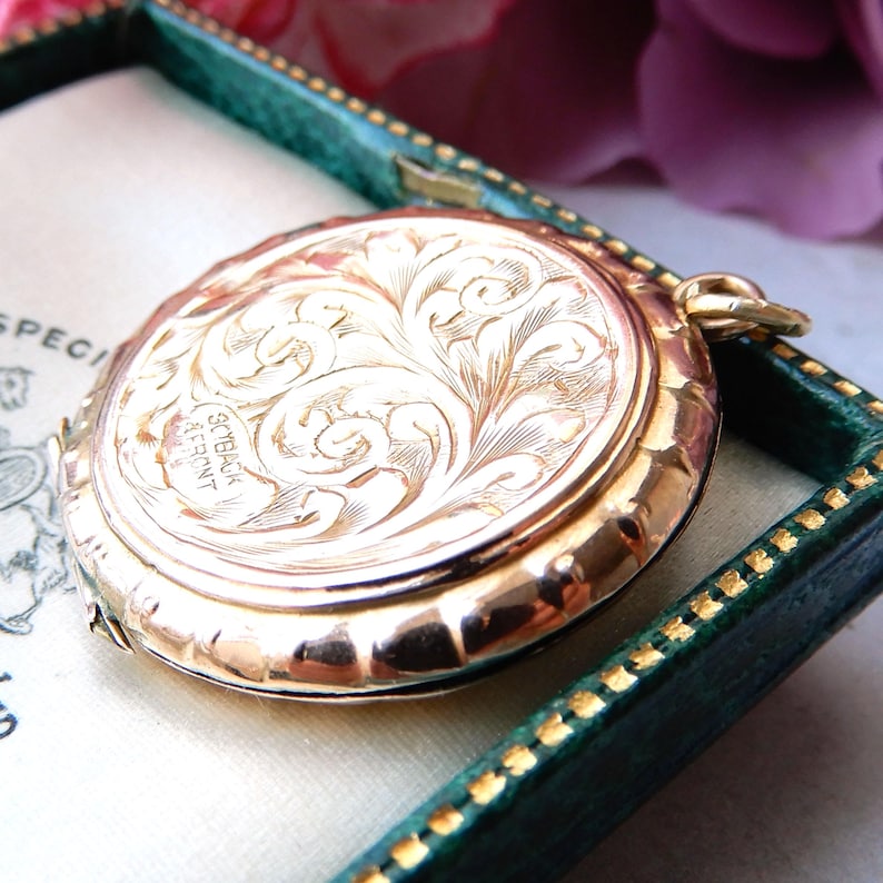 Antique 9ct Gold Back & Front Paste Locket