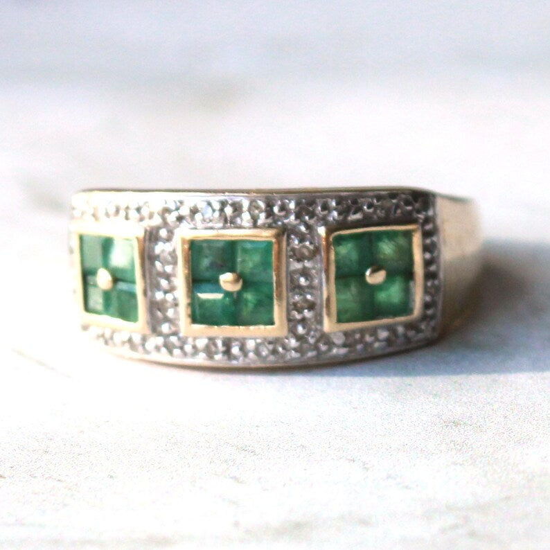9ct Gold Emerald & Diamond Ring