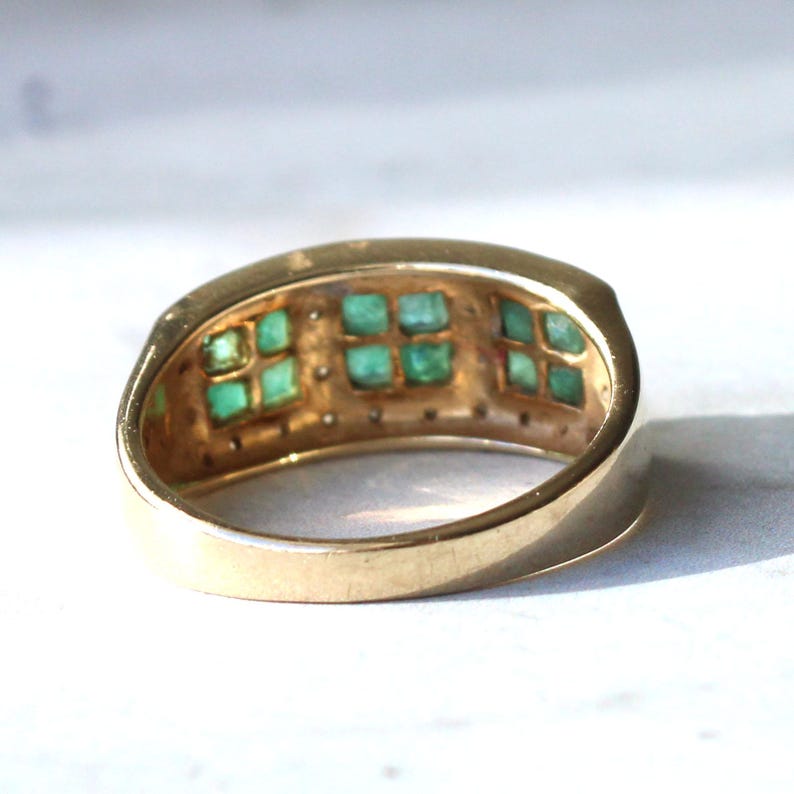 9ct Gold Emerald & Diamond Ring