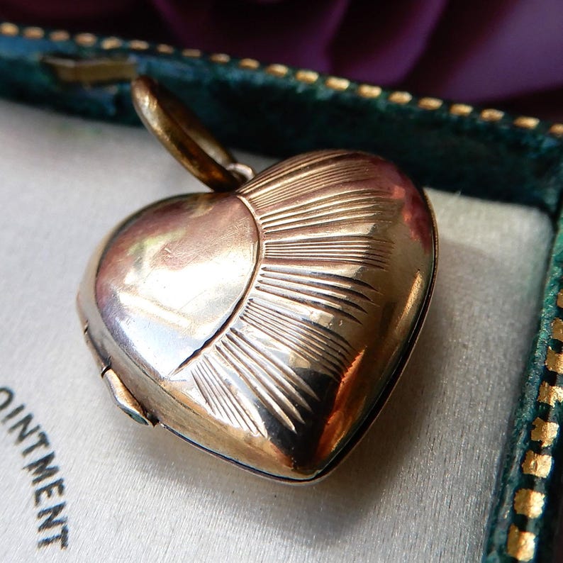 Vintage 9ct Gold B&F Heart Locket with Chain