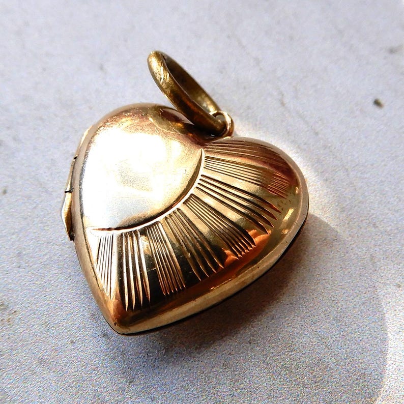 Vintage 9ct Gold B&F Heart Locket with Chain