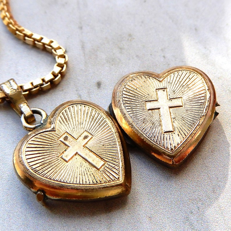 Vintage Rolled Gold Heart Locket with Chain Andreas Daub Germany