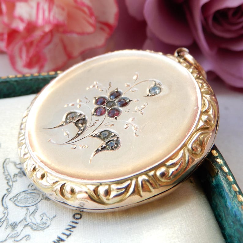 Antique 9ct Gold Back & Front Paste Locket