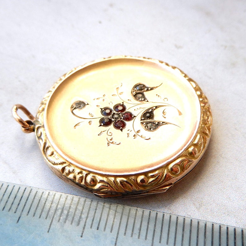 Antique 9ct Gold Back & Front Paste Locket