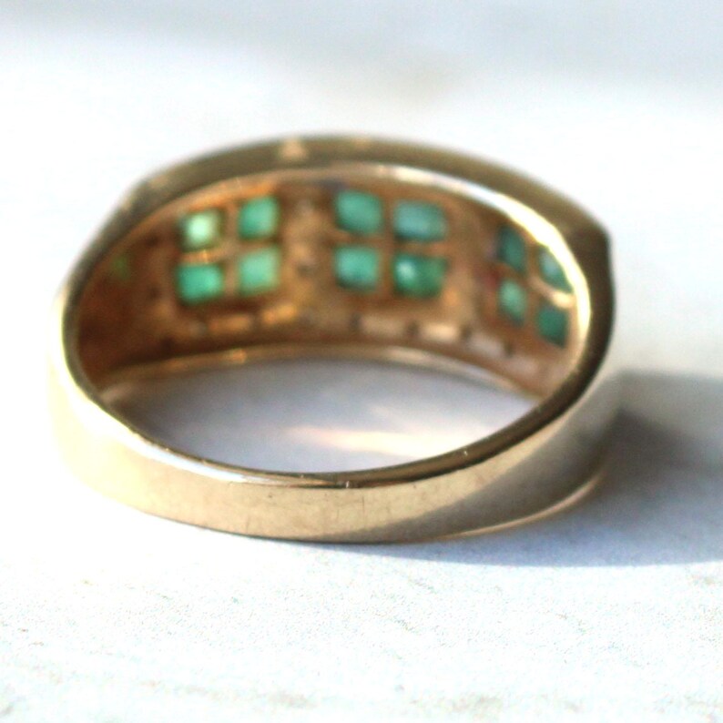 9ct Gold Emerald & Diamond Ring