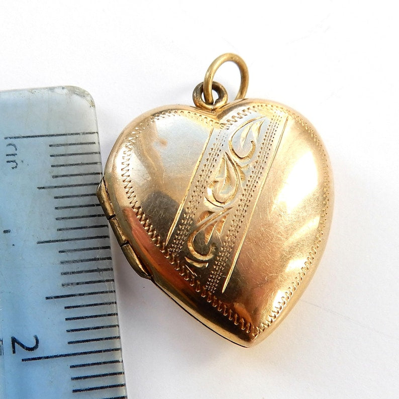 Vintage 9ct Gold B&F Heart Locket