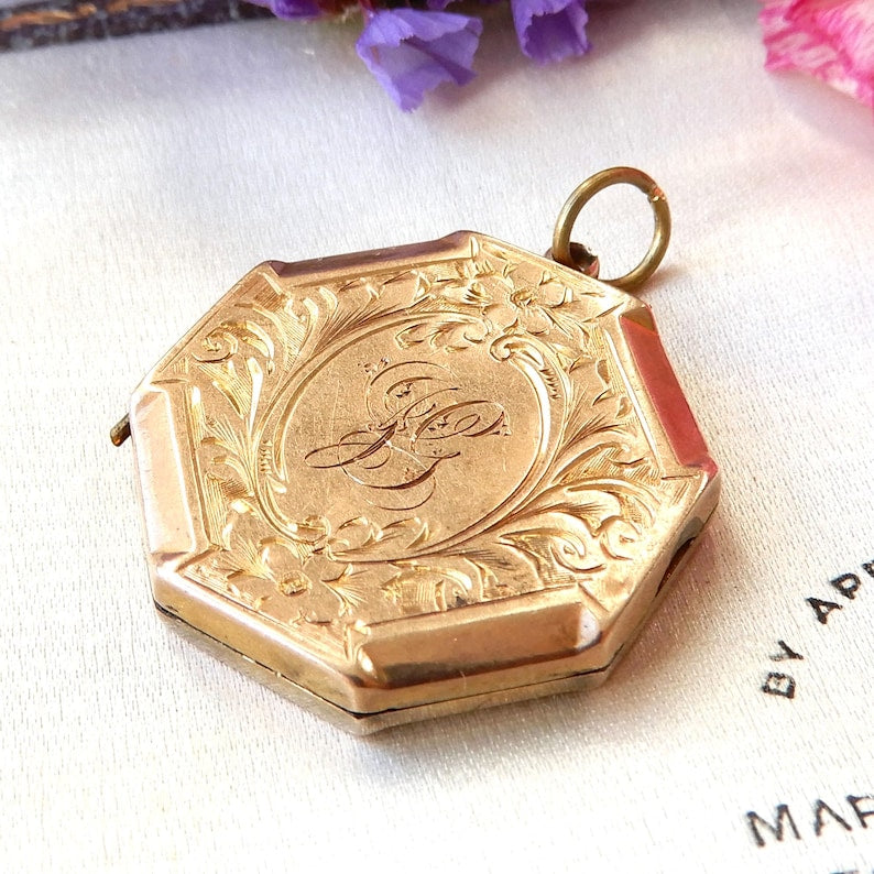 Antique 9ct Gold Back & Front Locket