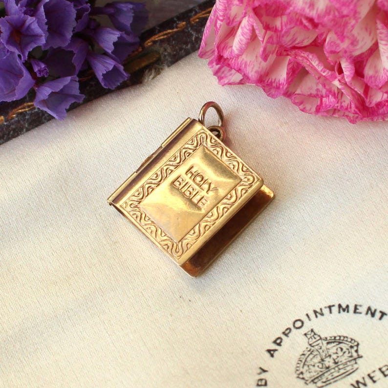 Vintage 9ct Gold Holy Bible Charm 2.2grams