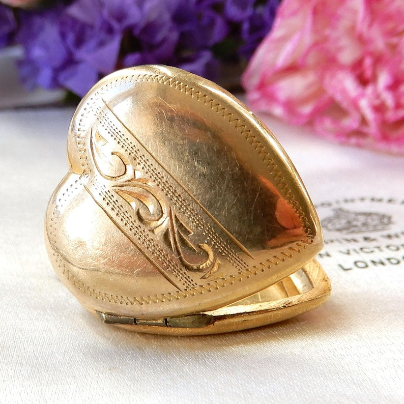 Vintage 9ct Gold B&F Heart Locket