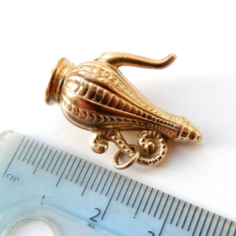 Vintage 9ct Gold Coffee Pot Charm 2.6grams