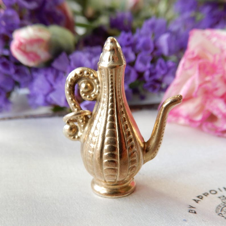 Vintage 9ct Gold Coffee Pot Charm 2.6grams