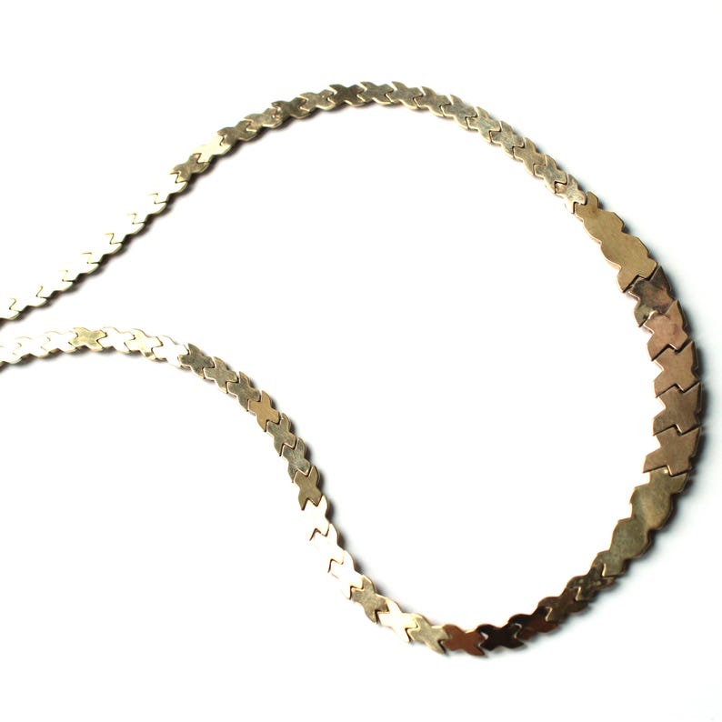9ct Yellow & White Gold Kisses Necklace (17inches)