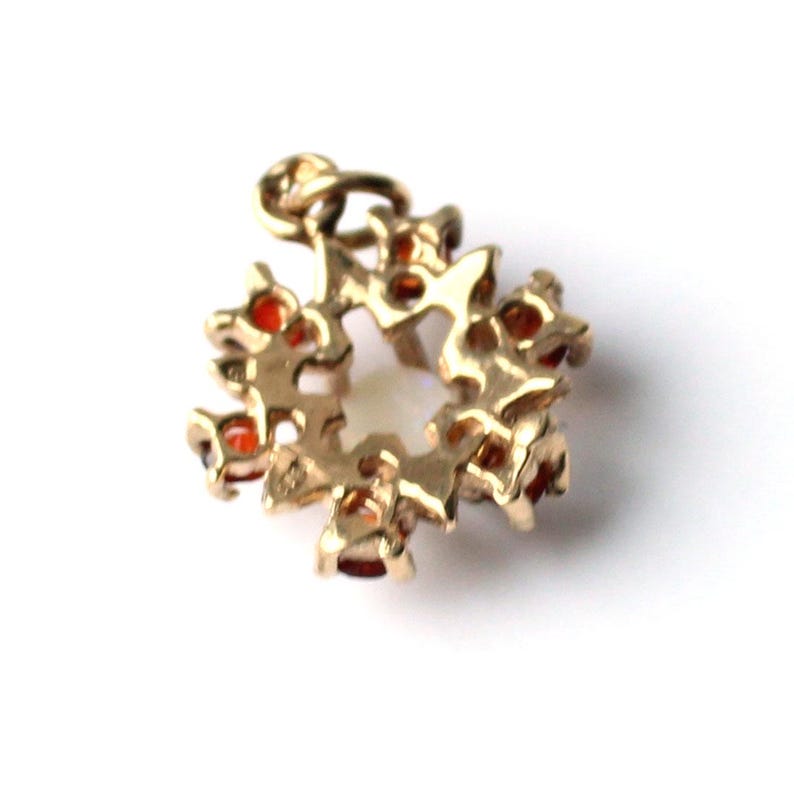 Vintage 9ct Gold Opal & Garnet Pendant (0.95grams)