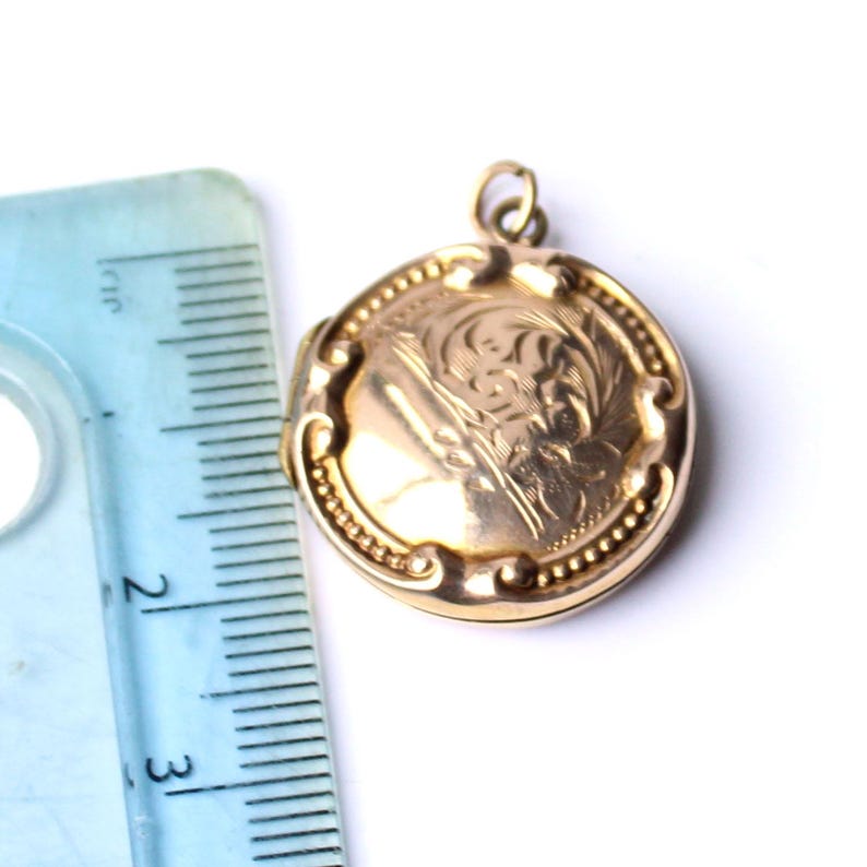 Antique 9ct Gold Back & Front Locket