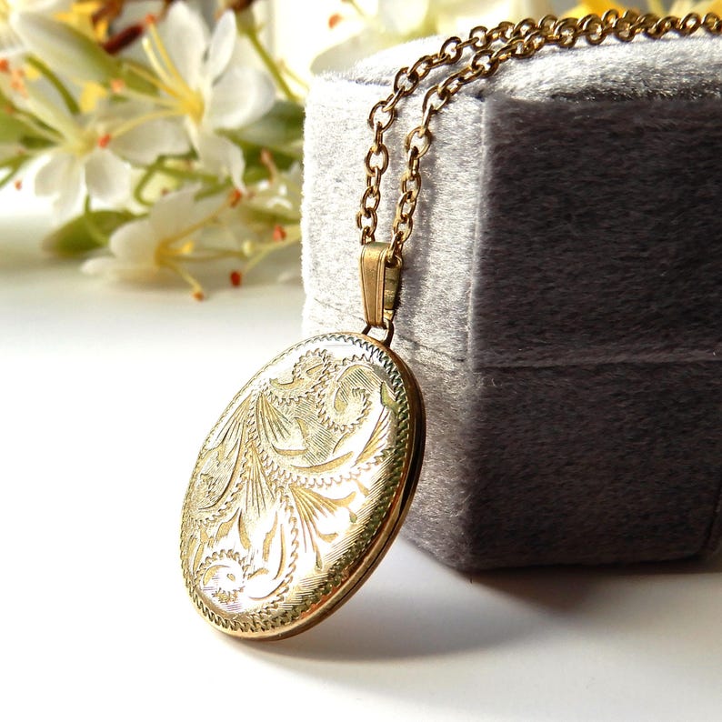 Vintage Rolled Gold Locket with Chain