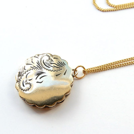 Vintage Rolled Gold Scallop Locket with Chain