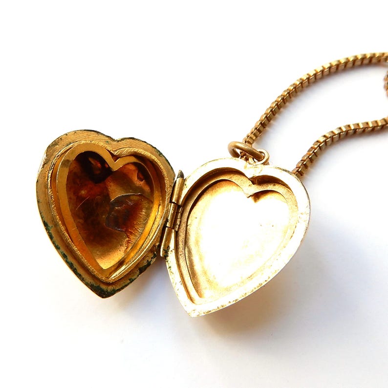 Vintage 9ct Gold B&F Locket with Box 18inch Chain