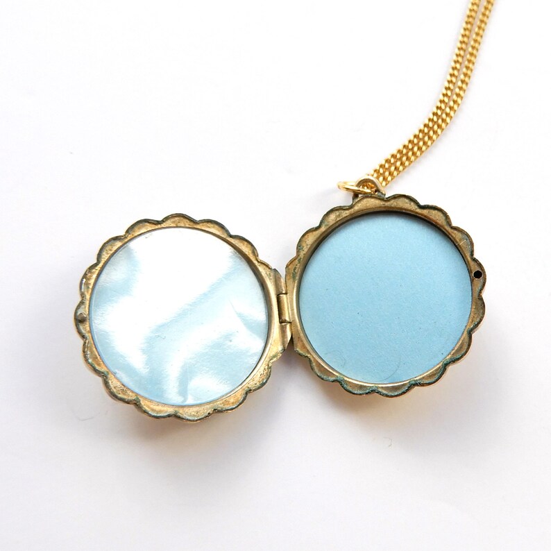 Vintage Rolled Gold Scallop Locket with Chain