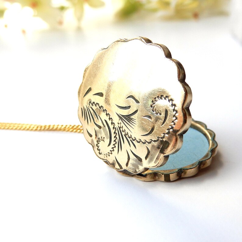 Vintage Rolled Gold Scallop Locket with Chain