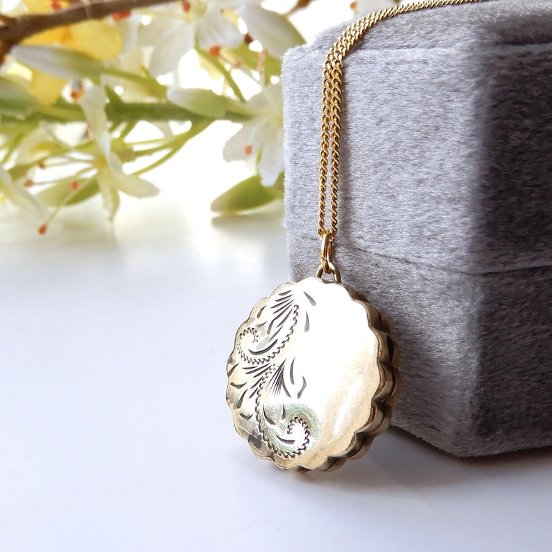 Vintage Rolled Gold Scallop Locket with Chain