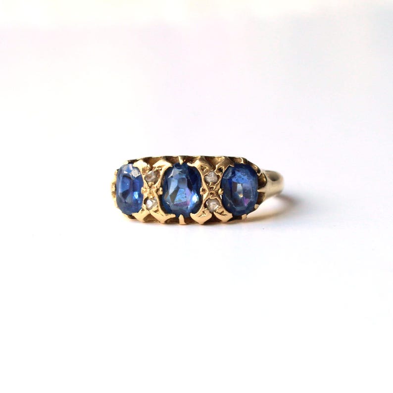 Antique 18ct Gold Sapphire & Diamond Ring UK Size K