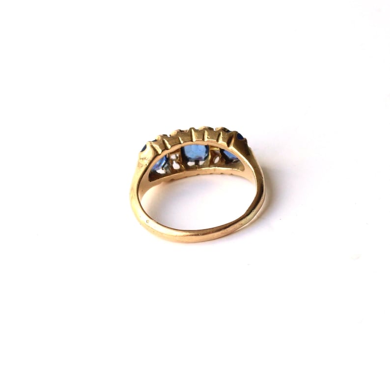 Antique 18ct Gold Sapphire & Diamond Ring UK Size K