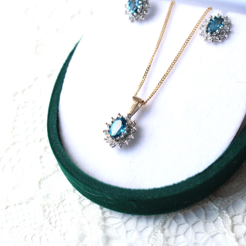 Italian 9ct Gold Topaz Necklace & Earring Set