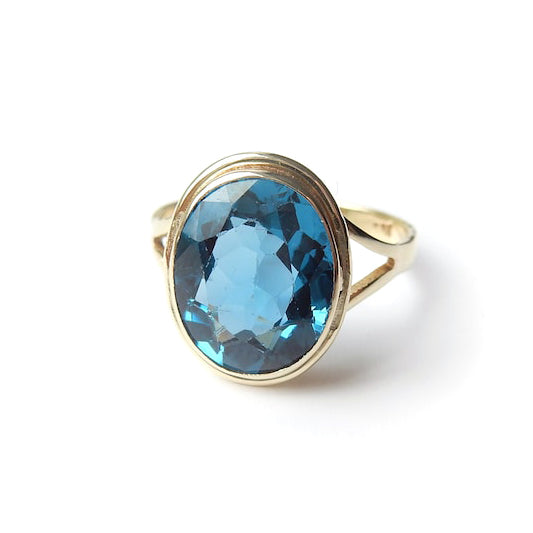 Vintage 14ct Gold Synthetic Blue Spinel Ring