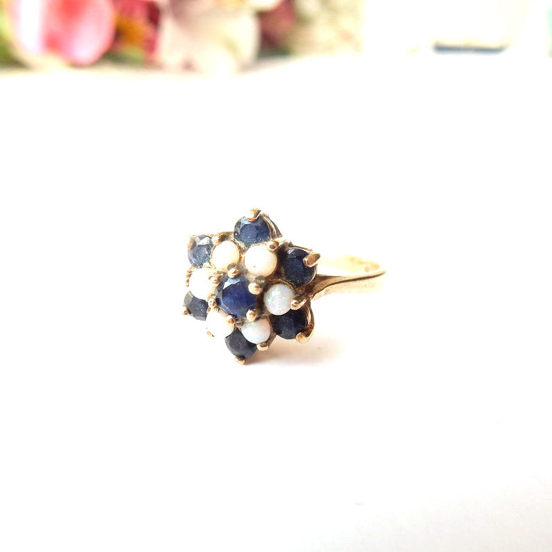 Vintage 9ct Gold Opal & Sapphire Daisy Ring US SIZE 7.5 UK Q