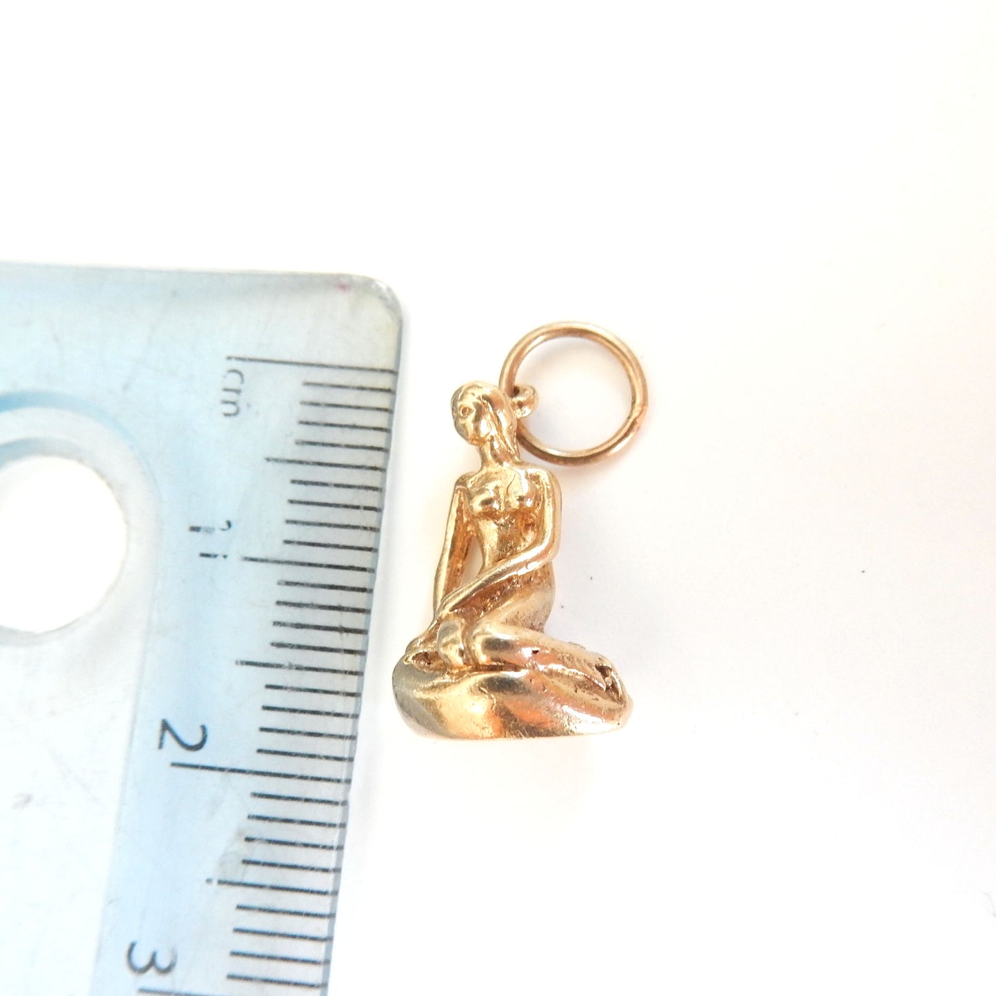 Vintage 9ct Gold Nude lady Charm (3.5grams)