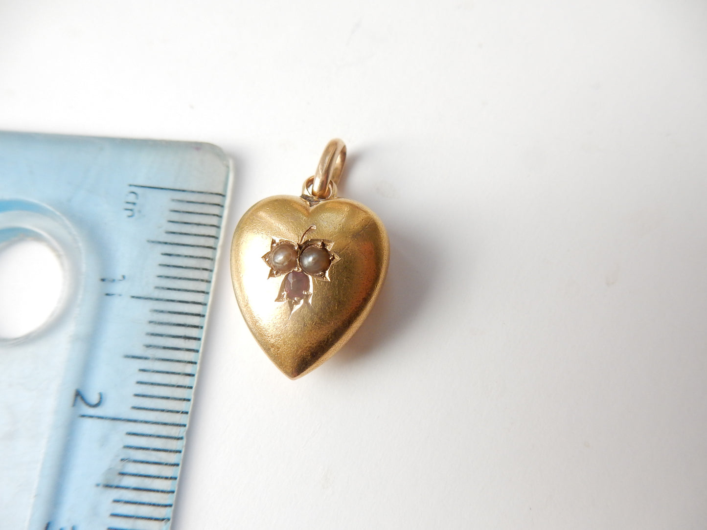 Victorian 15ct Gold Seed Pearl & Garnet Puffy Heart Charm