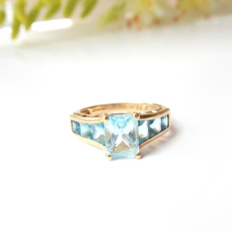 Vintage 9k Gold Blue Topaz Ring US Size 6 UK M 1/2