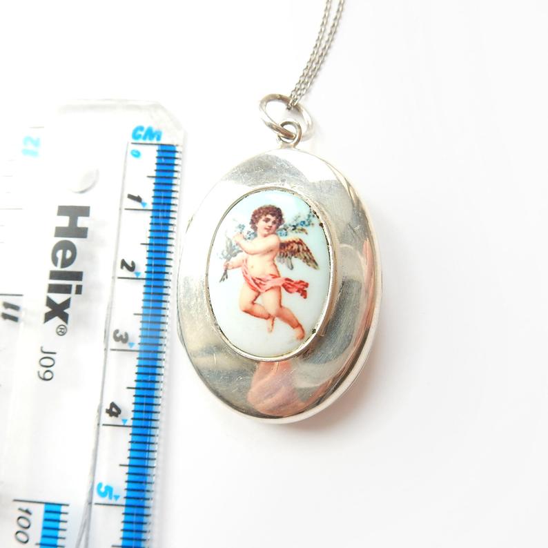 Vintage Sterling Silver Cherub Locket Necklace Keepsake Jewelery