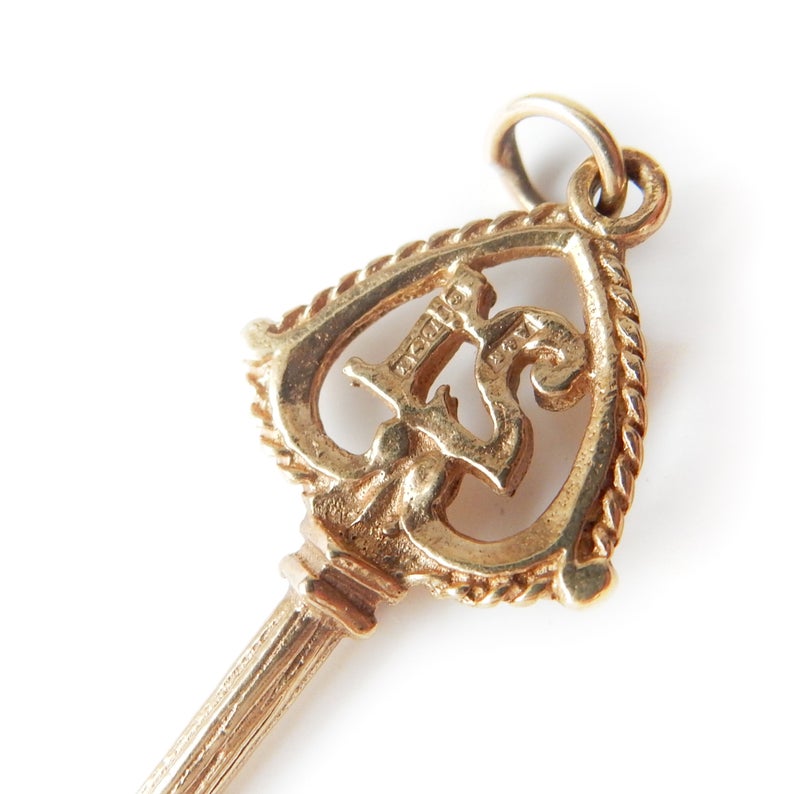 Vintage 9ct Gold 21st Birthday Key Charm