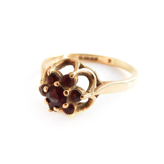 Vintage 9ct Gold Garnet Daisy Ring Size 6 3/4