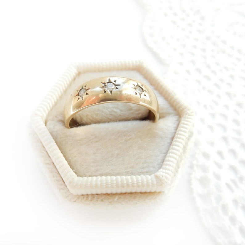 Vintage 9ct Gold Diamond Starburst Ring Size 8