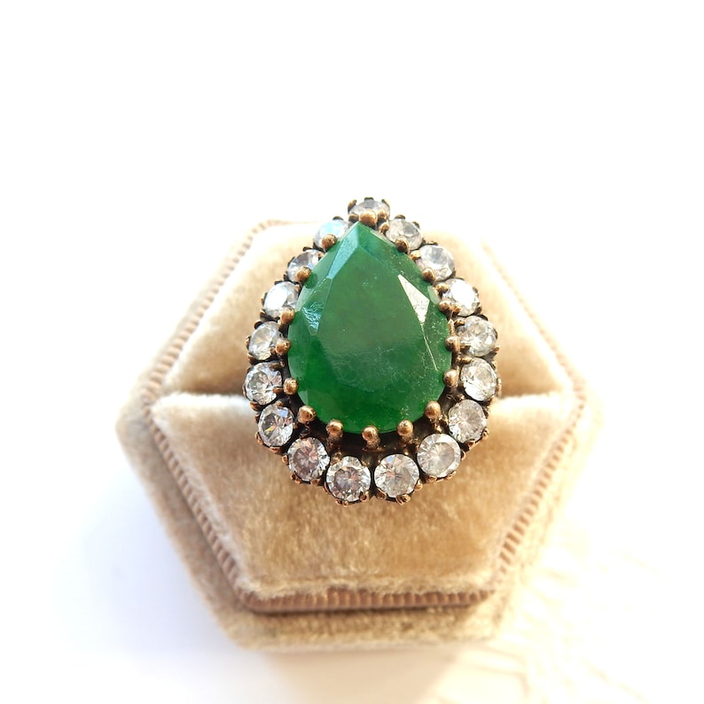Vintage Solid Silver Green Chalcedony Cocktail Ring US Size 7.5 UK P 1/2