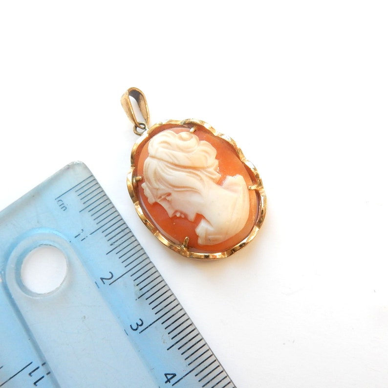 Antique Rolled Gold Shell Cameo Pendant