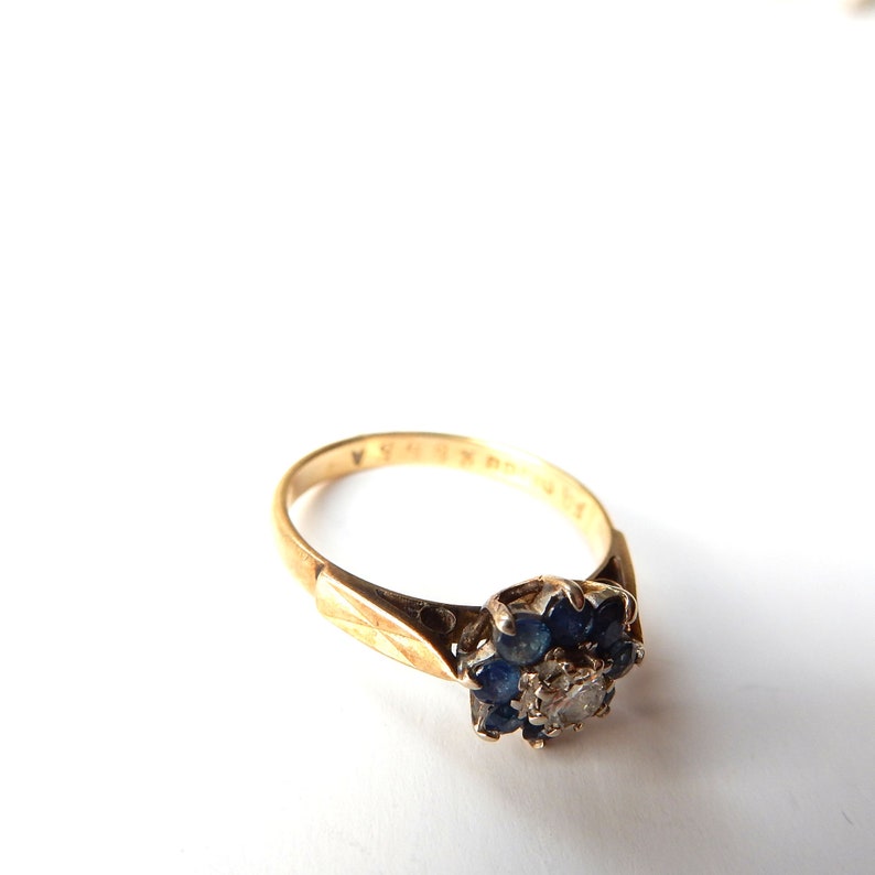 Antique 18ct Gold Diamond & Sapphire Daisy Ring US Size 6 UK N September Birthstone