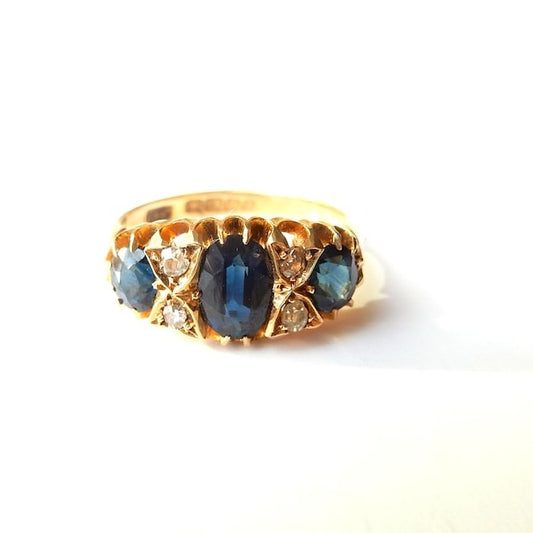 Antique 18ct Gold Sapphire & Diamond Ring US SIZE 5 3/4